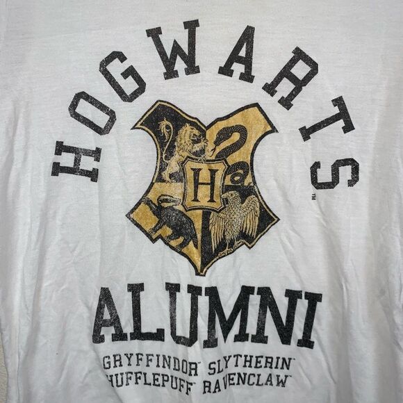 Harry Potter Hogwarts Alumni Crest T Shirt Tee - Picture 1 of 6